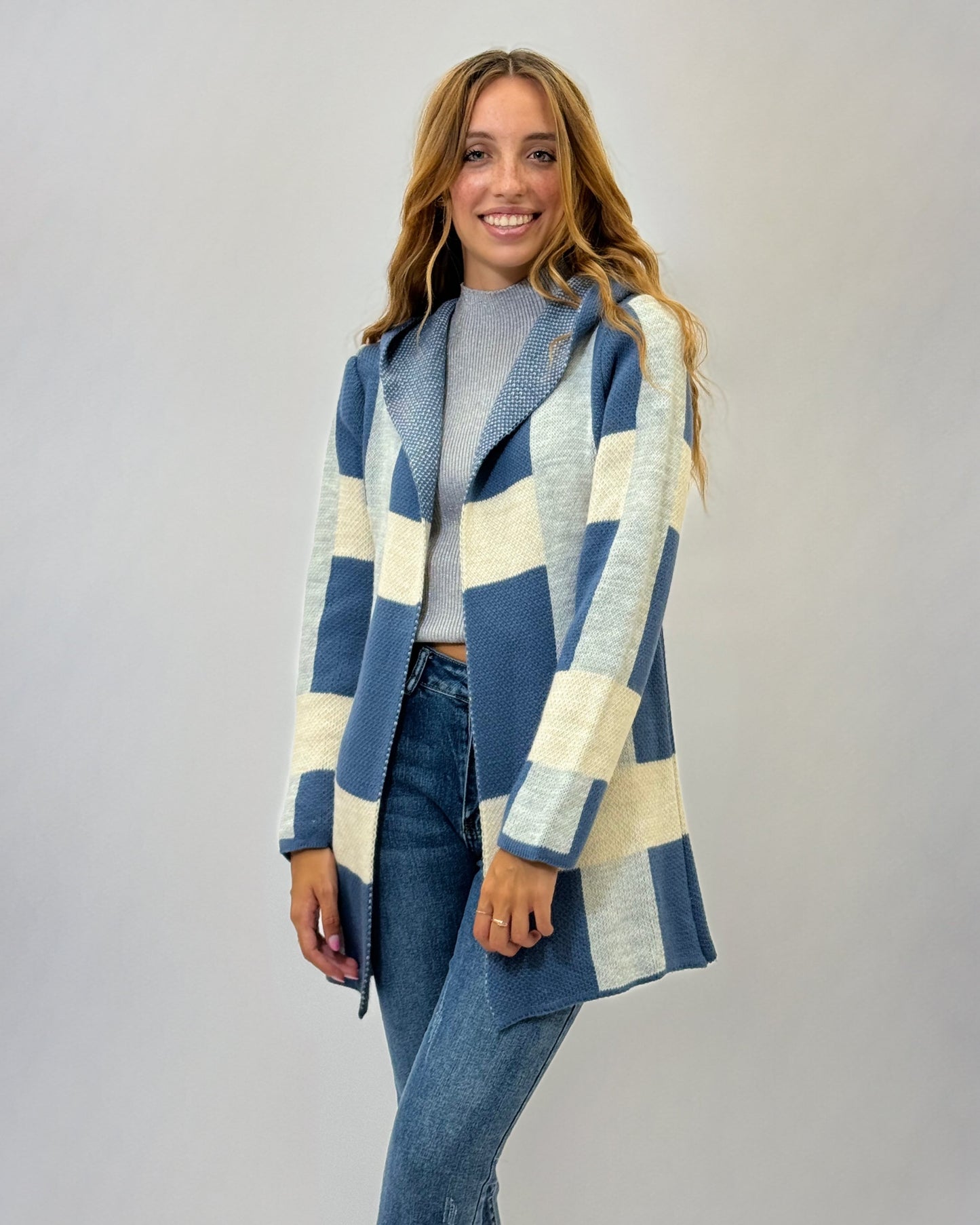 Cardigan morbido con cappuccio