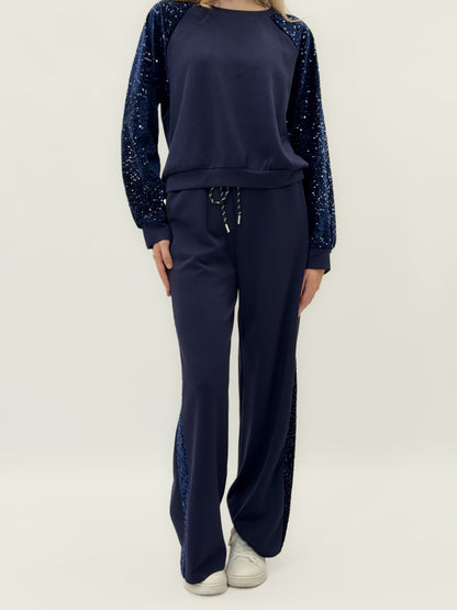 Complet avec des inserts de sequins