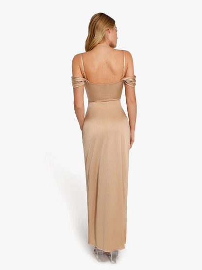 Robe Maxi Sculptante Froncée en Shapewear à Épaules Dégagées