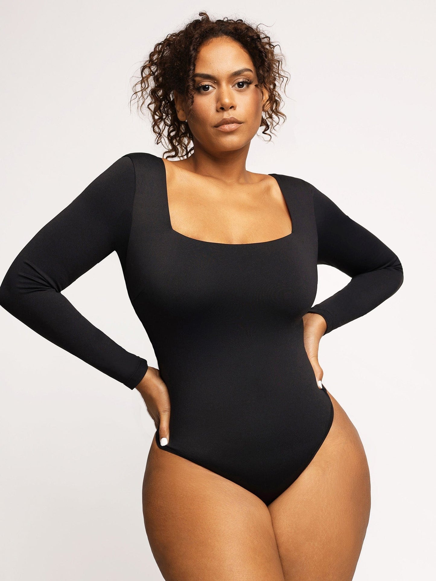 Body Contour à Manches Longues avec Décolleté Carré