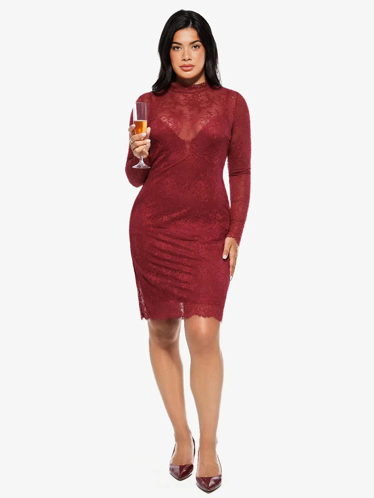 Robe Sculptante 2-en-1 avec Superposition en Dentelle