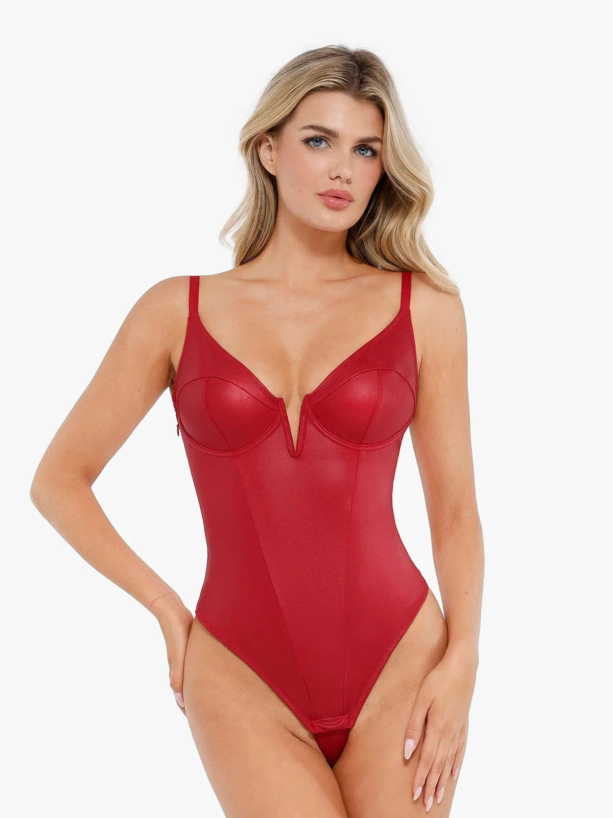 Body sculptant en simili cuir avec décolleté plongeant en V