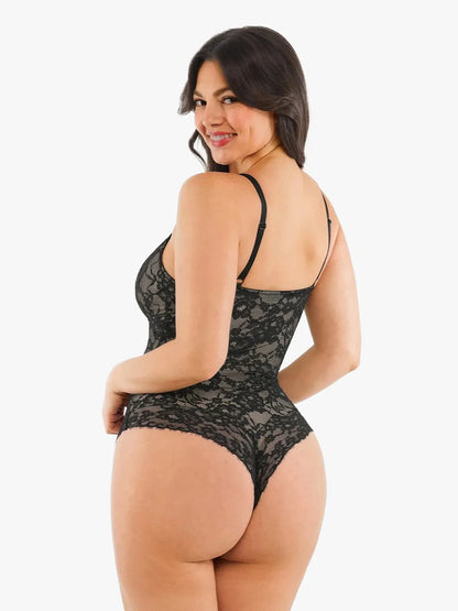 Body en dentelle intégrale sculptant avec contrôle ferme