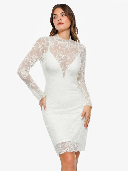 Robe Sculptante 2-en-1 avec Superposition en Dentelle