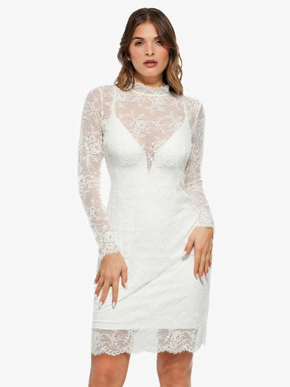 Robe Sculptante 2-en-1 avec Superposition en Dentelle