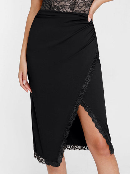 Soutien-gorge en dentelle shapewear ou jupe midi amincissante